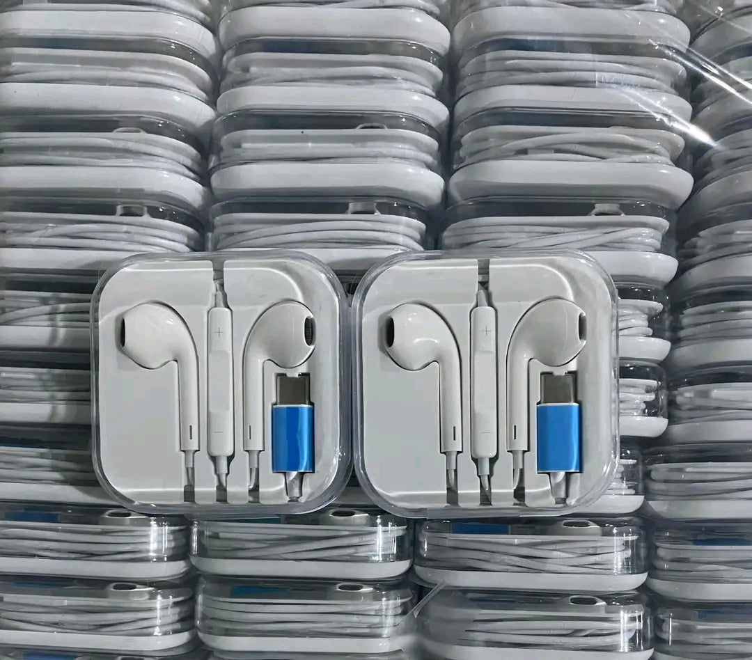 Apple Earpods with type C connecter